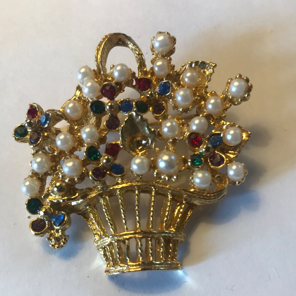 Brooch